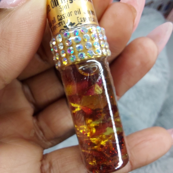 Natural Cuticle Oil Glass Roller - Picture 9 of 16